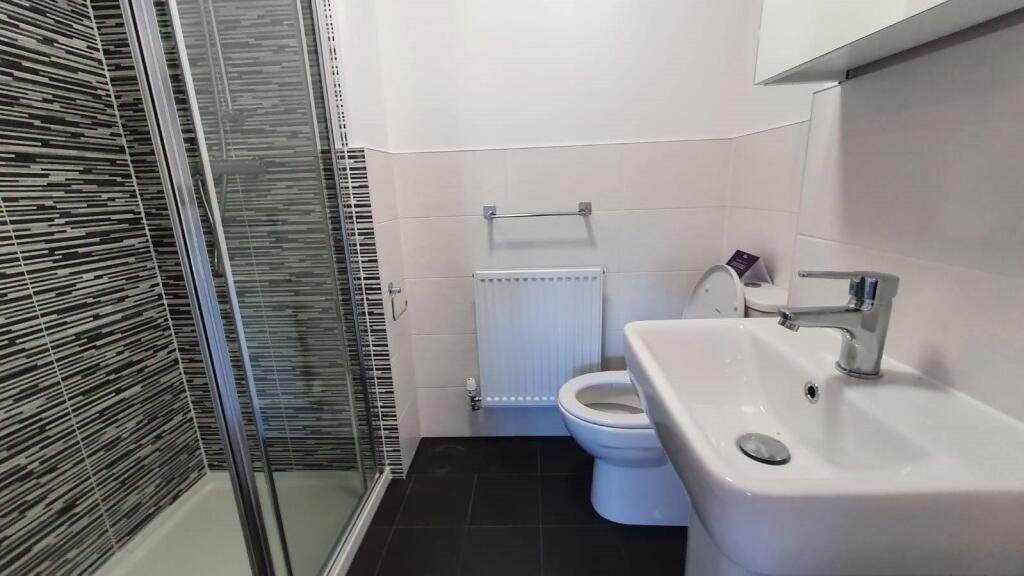 En Suite.jpg