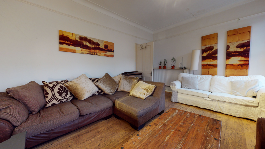 LIVINGROOM ONE