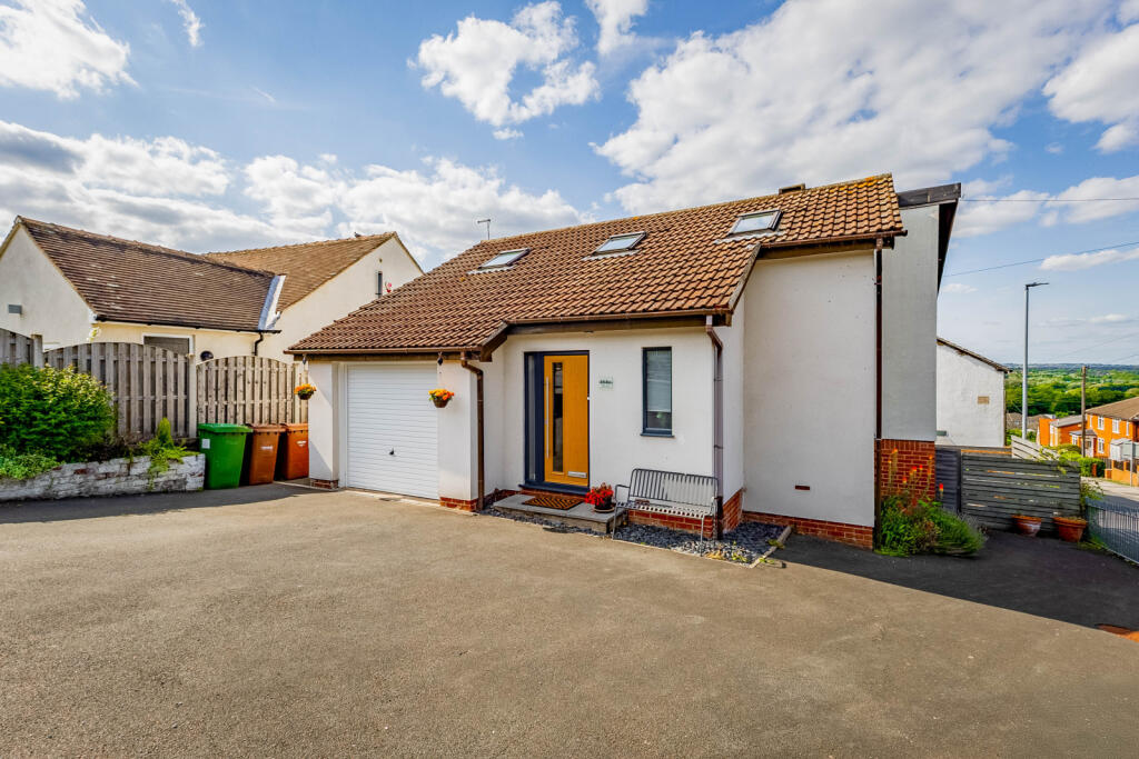 3 Bedroom Detached Property For Sale