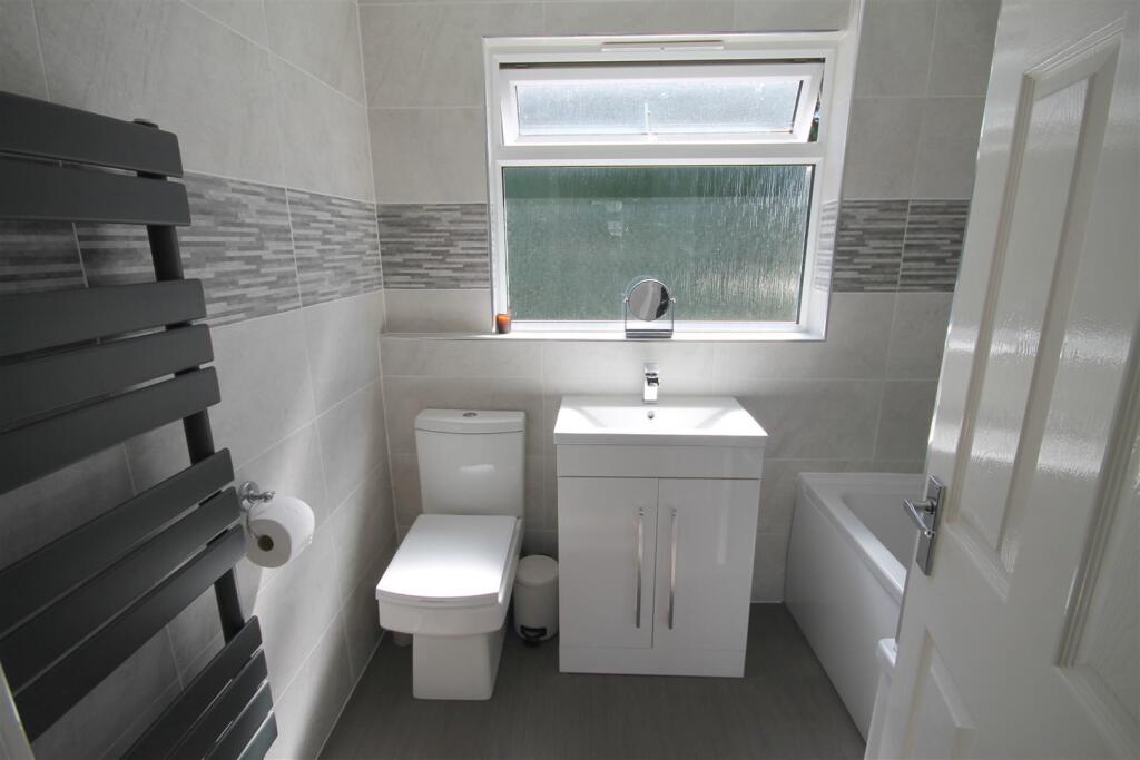 FC Bathroom iii.JPG