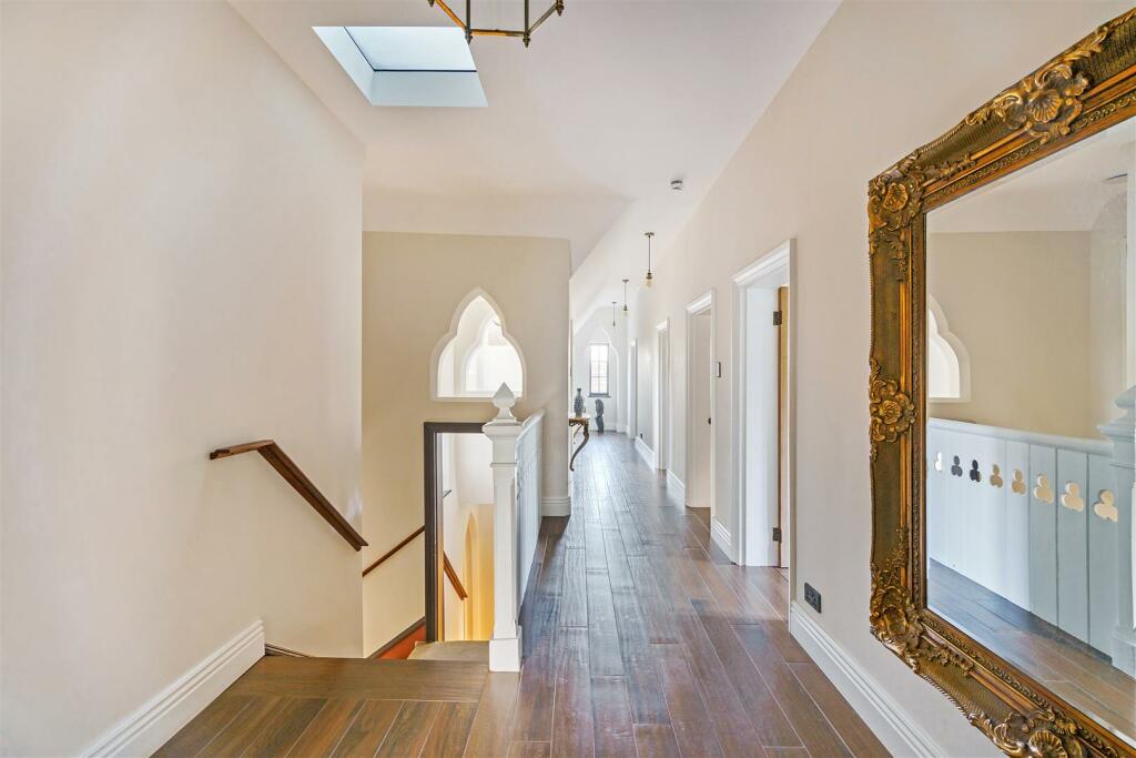 The Old Vicarage 312451- (15).jpg