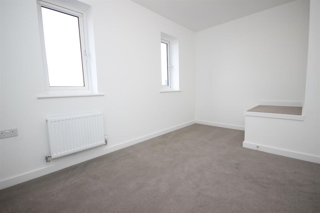 Bedroom 2.JPG