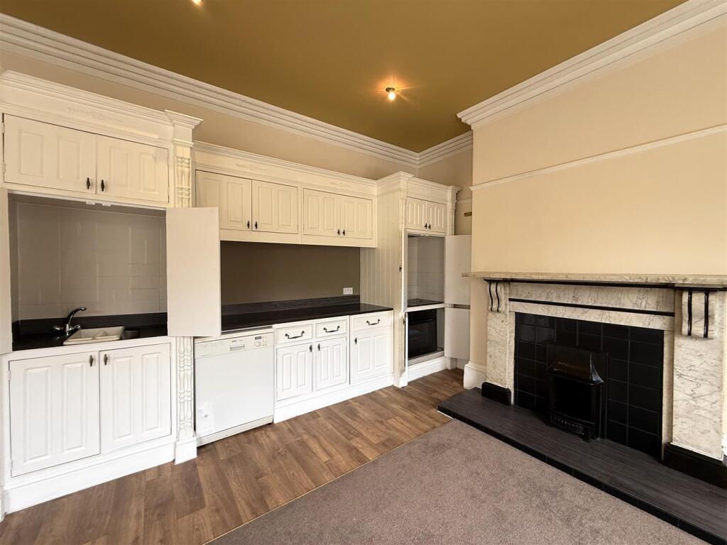11.JPG