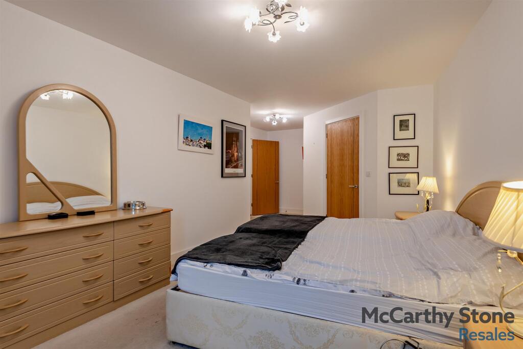 8642478-interior07-800.jpg