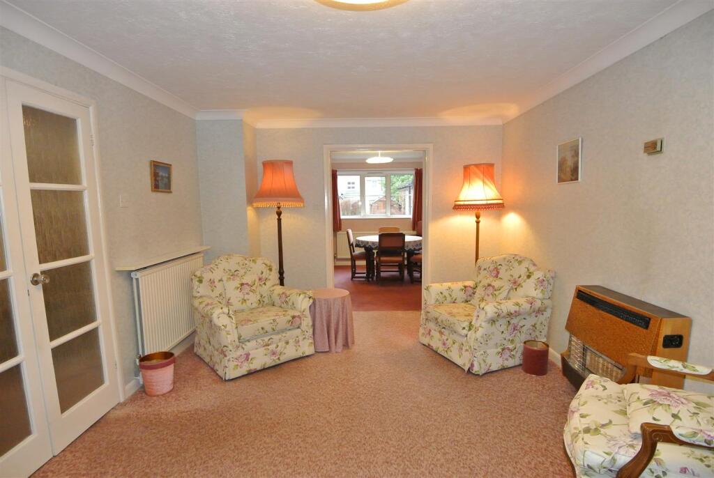 Lounge Dining Room.JPG