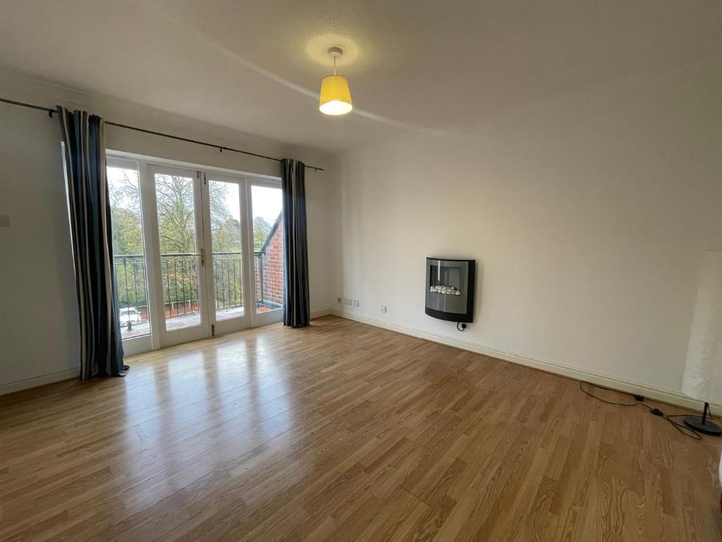 Luke Miller &amp; Associ