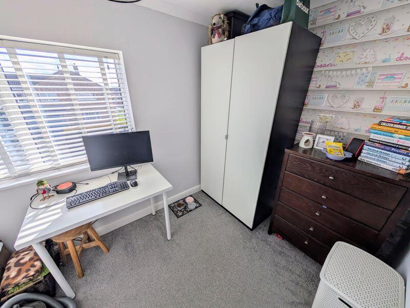 Photo 16