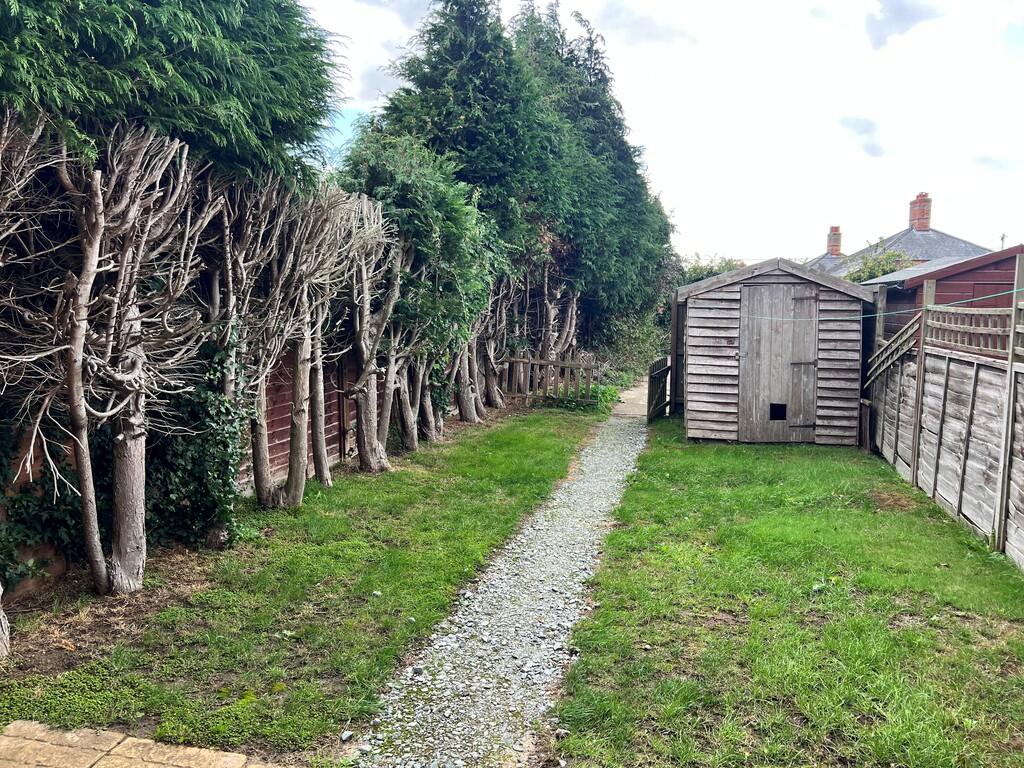 52 carr garden