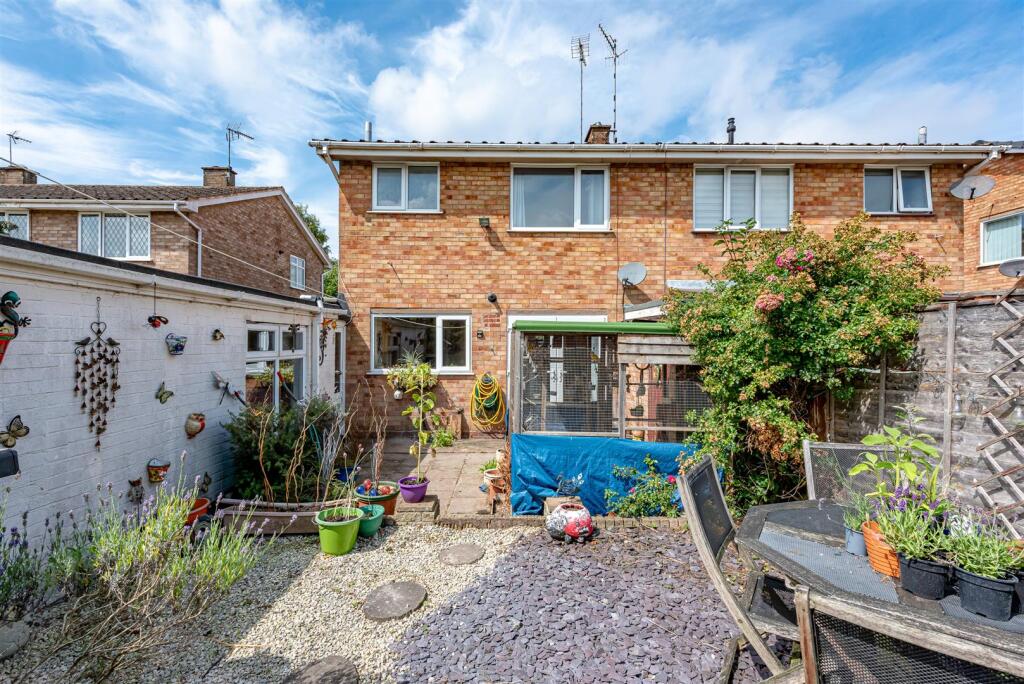 20 Wombourne Road-External.jpg