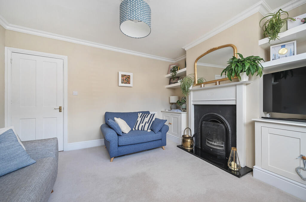 1303627-13-683da4...