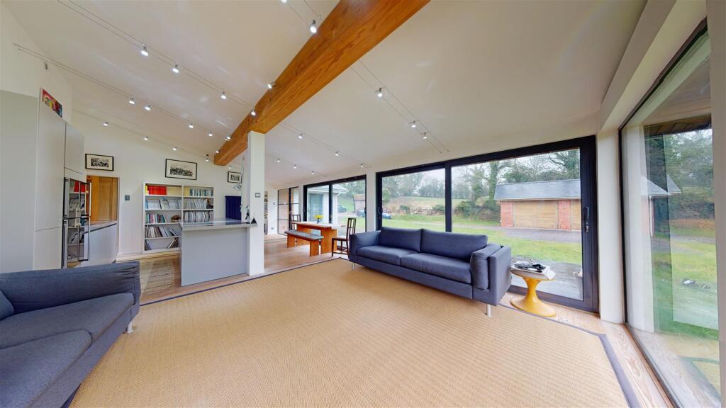 KITCHEN/DINING/FAMILY ROOM