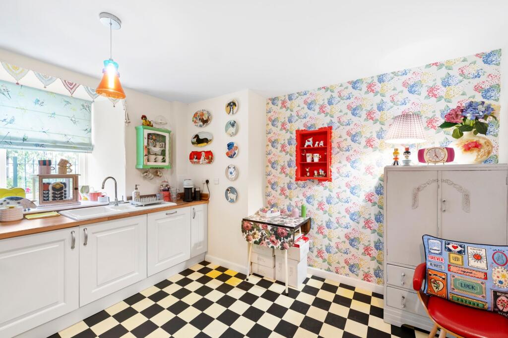 Fitted Kitchen/Dining Room