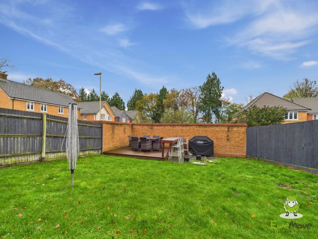 EweMove Estate Agents Basingstoke - Longwood Copse