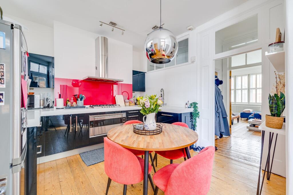 Kitchen/Dining