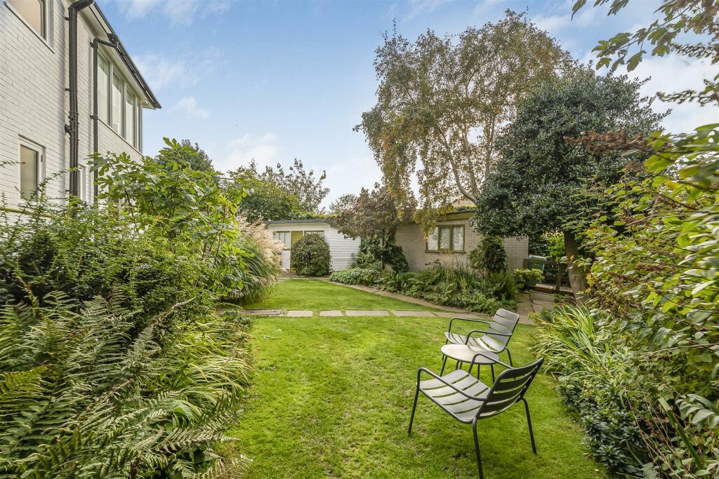 19 Limekiln Lane116.JPG