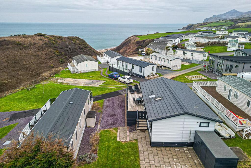 R16-ABERAFON-PARK-AERIAL-8.jpg