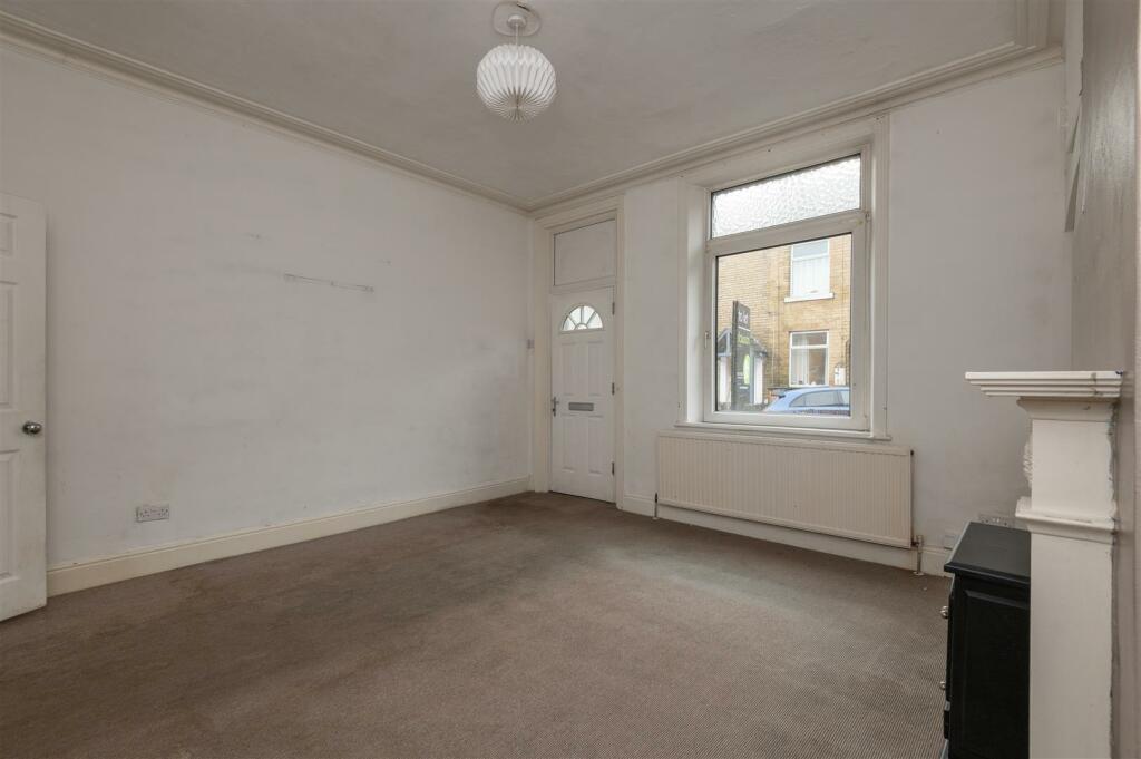 03 - 4 Duke Street HX5 0HX.jpg