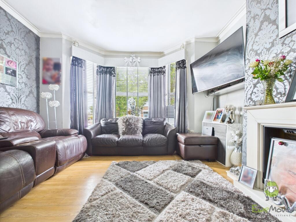 CAM01543G0-PR0138-STILL023