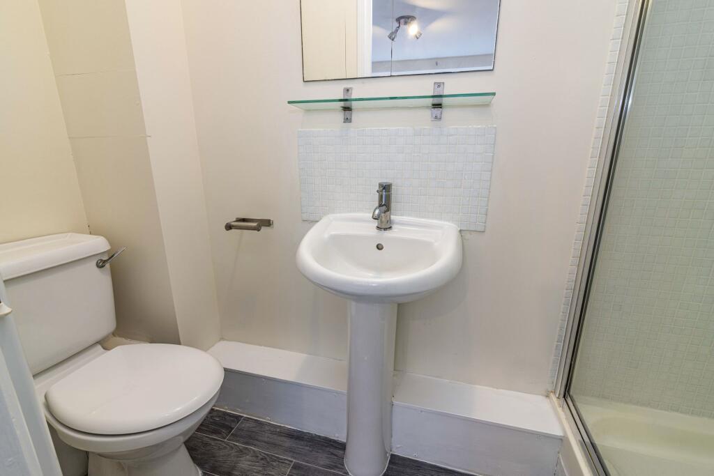Ensuite