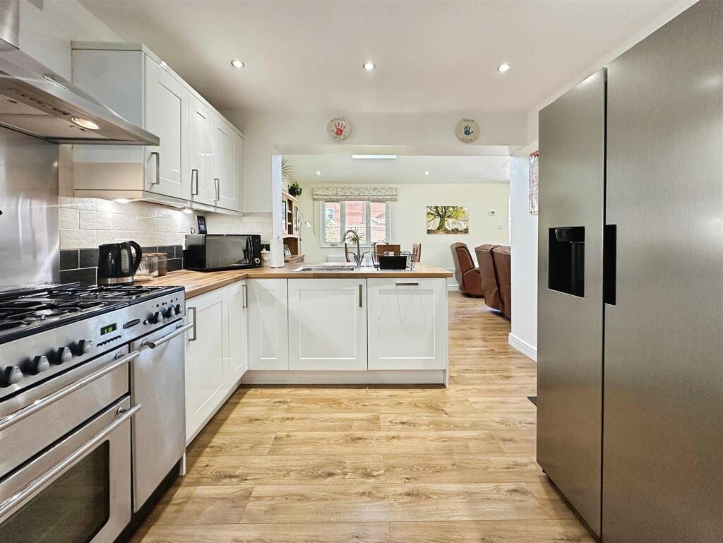 17c5994a--46F8-AD0B-FE3AE766A078-32245-00000B487D7