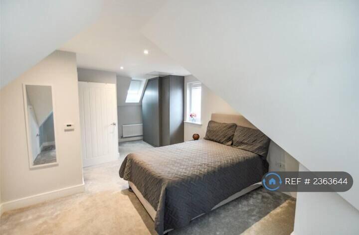 Master With En-Suite 