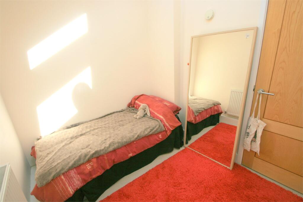 Photograph 7