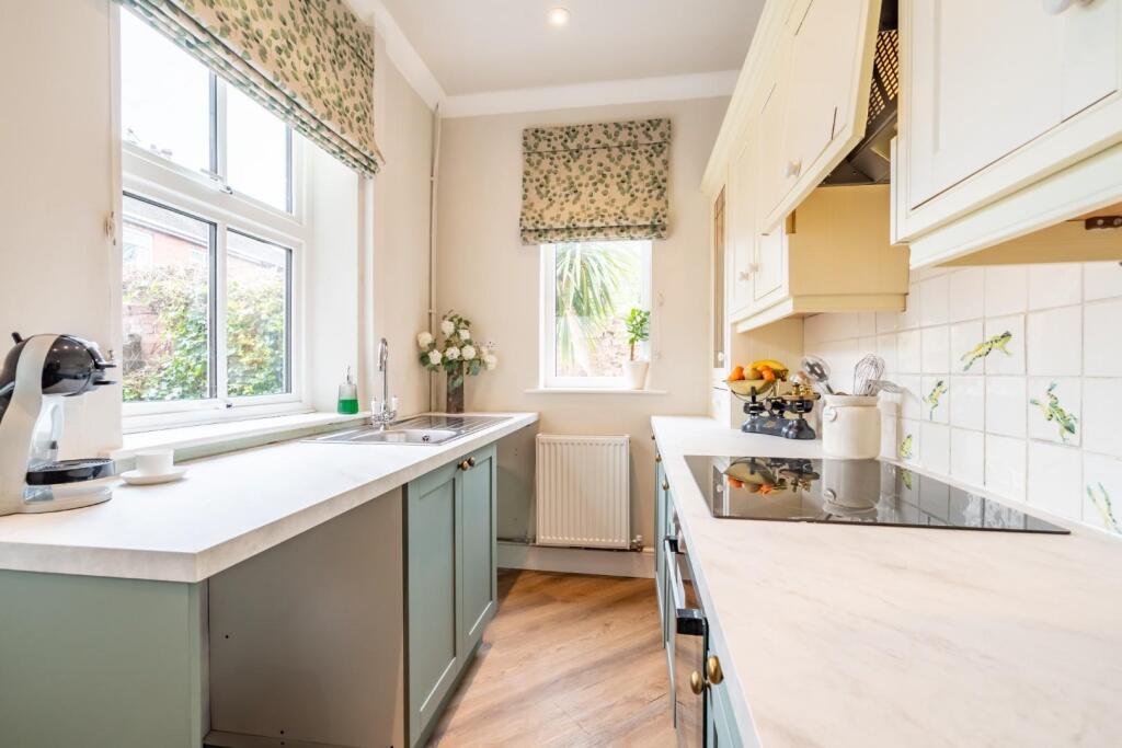 cleveland street-15.jpg