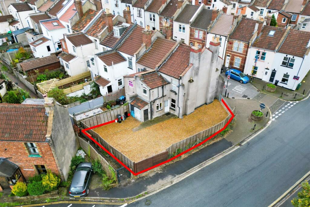 12 Hardy Road, Bedminster, Bristol BS3 2SN Freehol