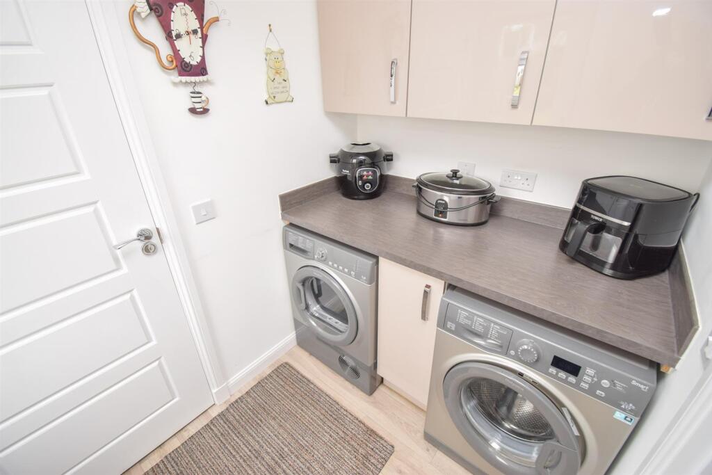 UTILITY ROOM-2.jpg