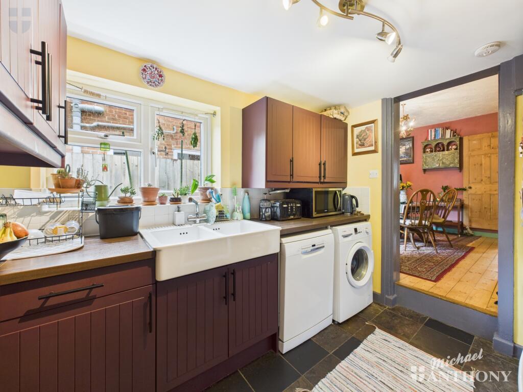 CAM03852G0-PR0307-STILL013