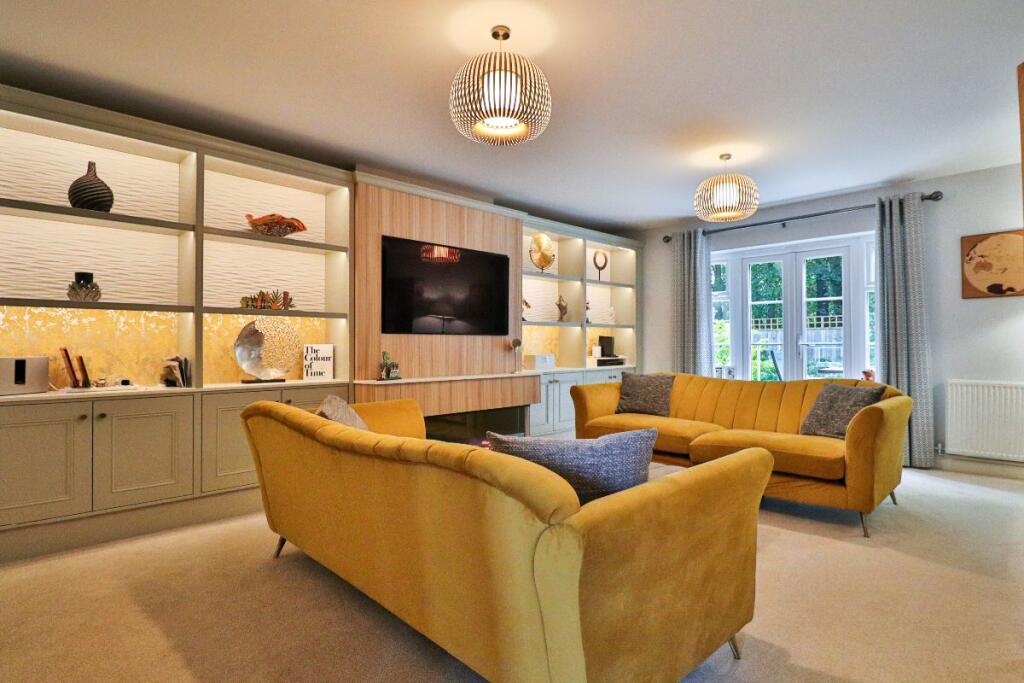 Lounge II