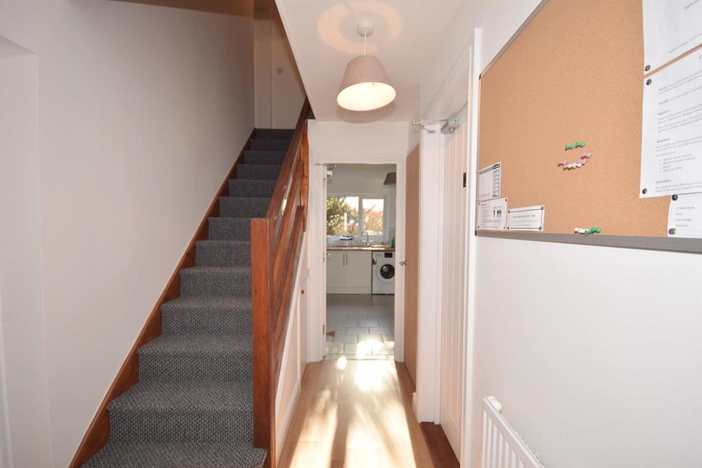 HALL.jpg