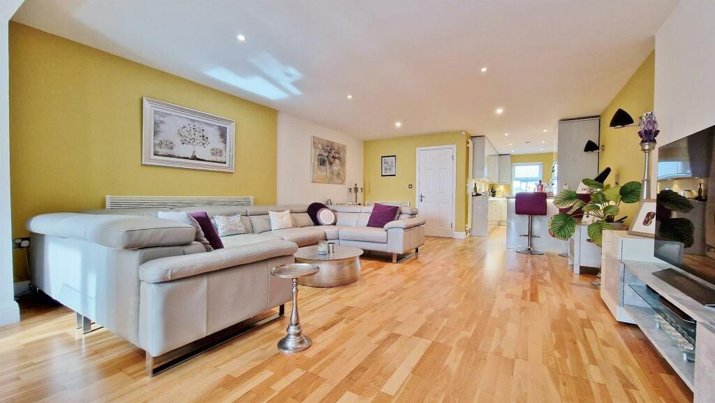 Lounge Area