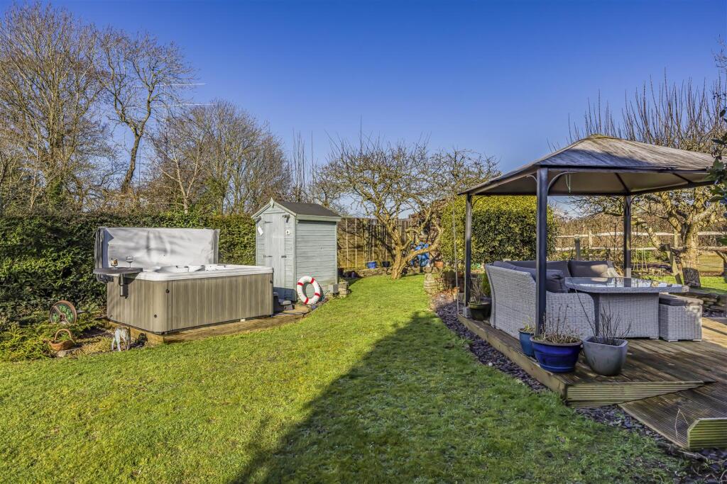 Camus, Woodmancote-PorticoMarketing-Nexa-33.jpg