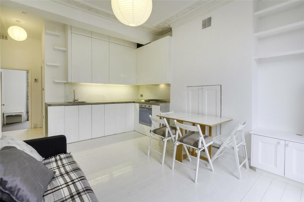 property in Allfarthing Lane, 
Wandsworth, SW18