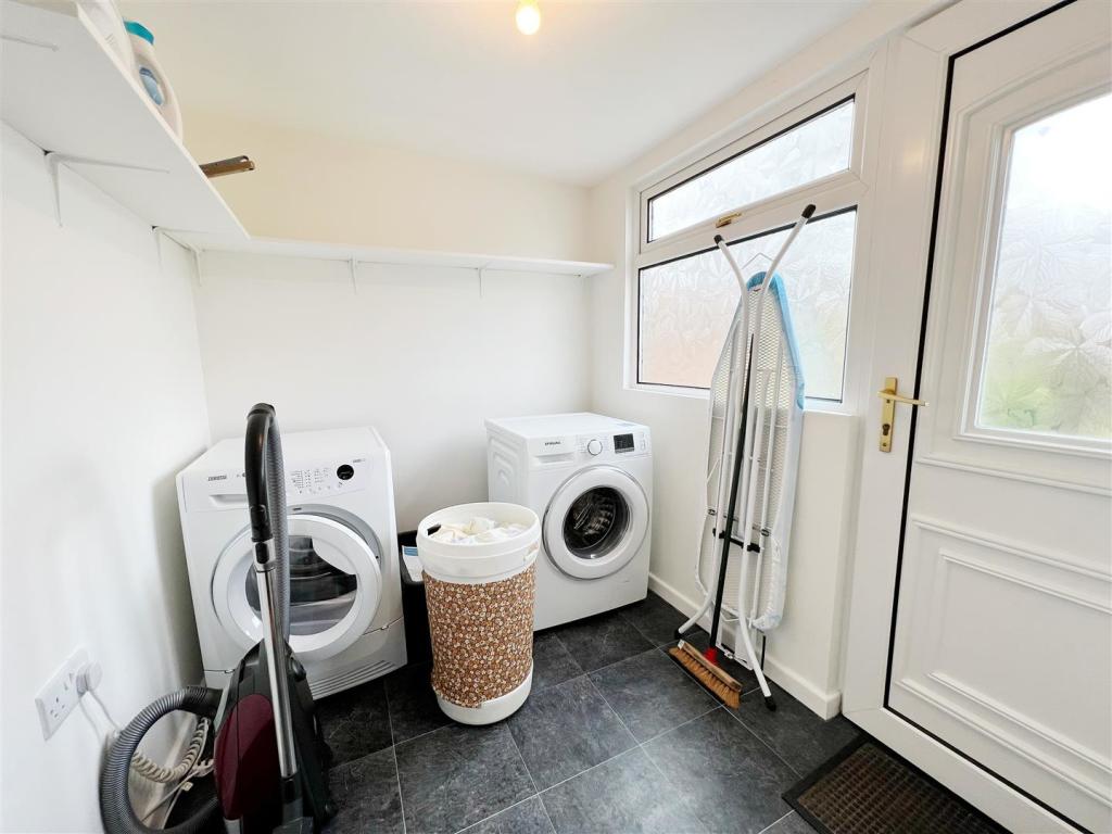 Utility Room.jpg