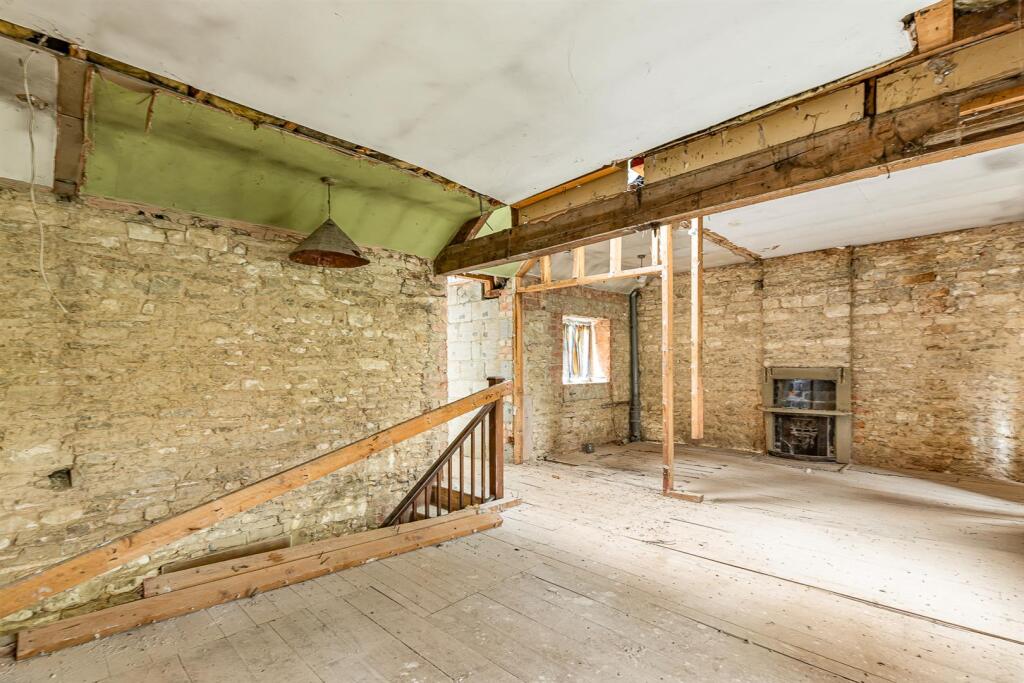 Swinbrook, Nr Burford