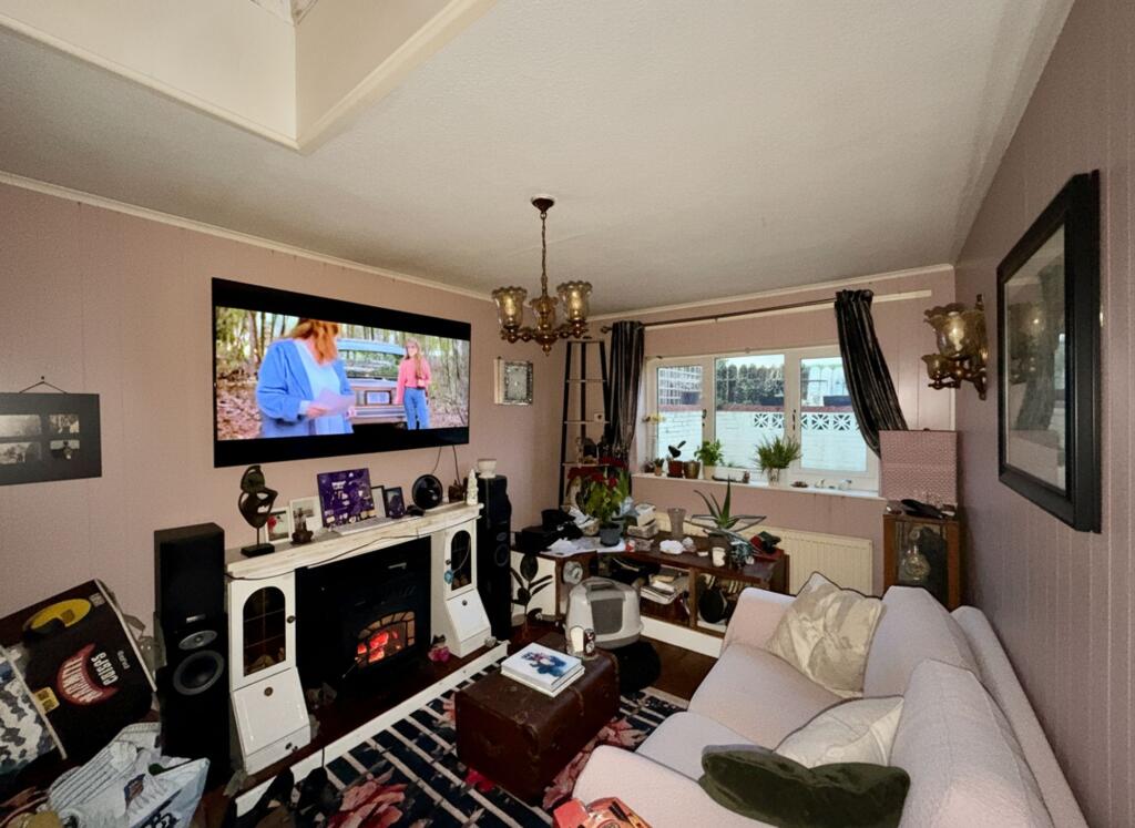 Living room 2