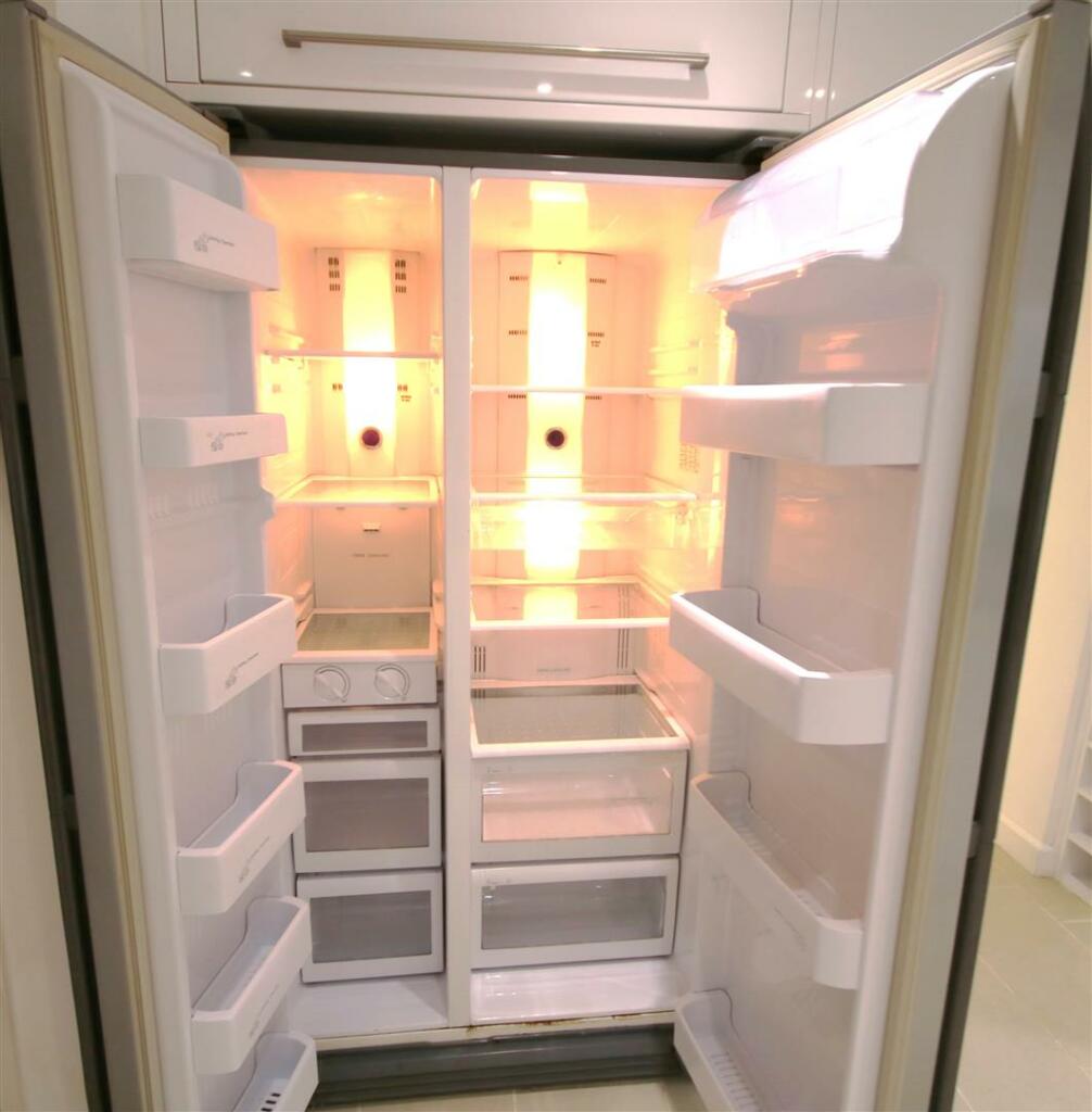 Fridge.JPG