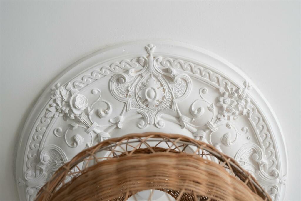 Cavendish Drive, E11