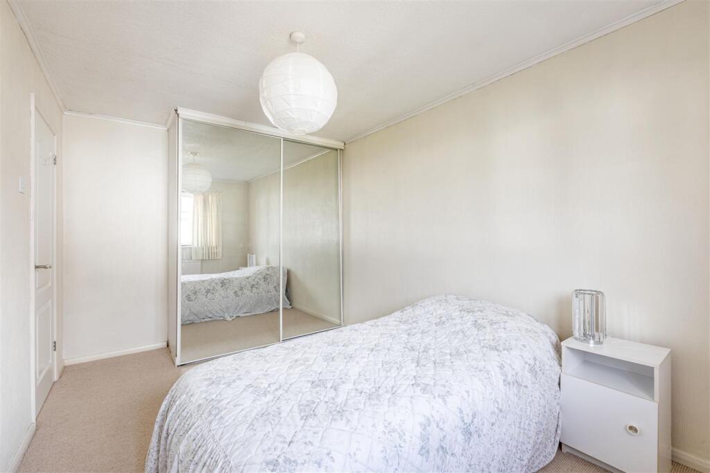 bedroom 1 2.jpg