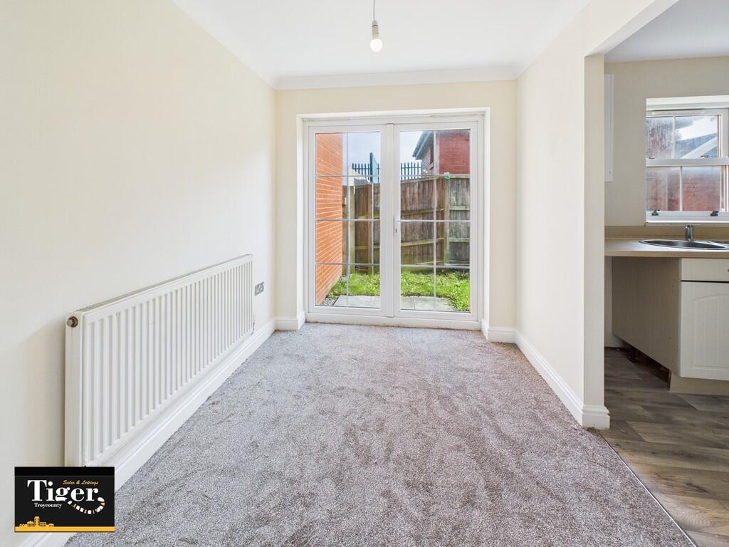 CAM02176G0-PR0701...