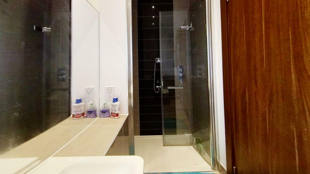 Flamsteed-Close-Bathroom.jpg