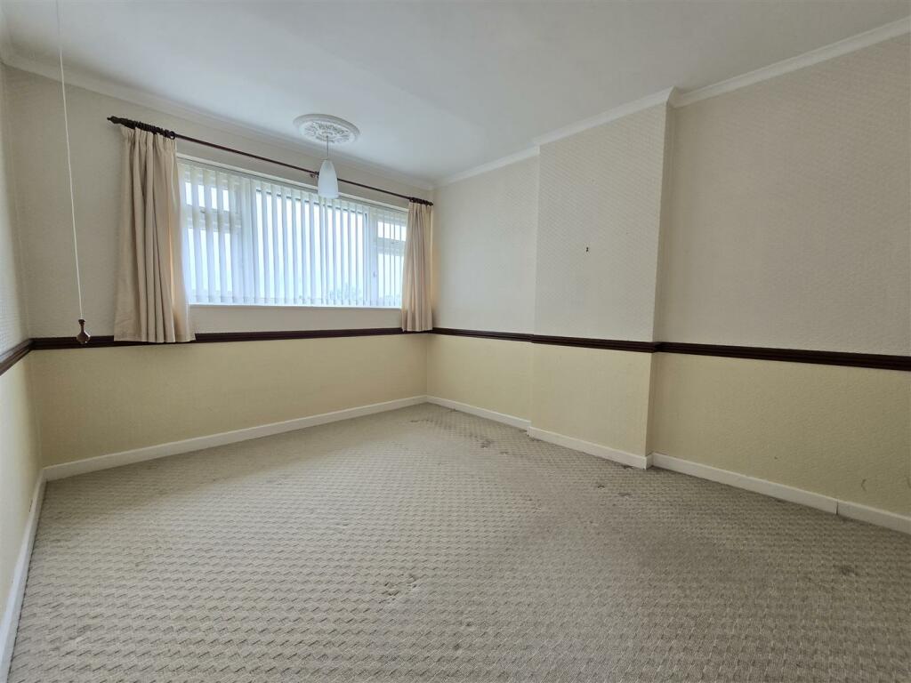 15 Huntingdon Road, Ashby