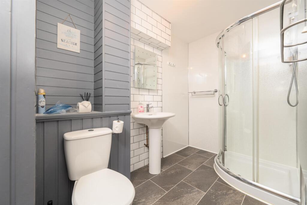 Flat 1_St Ellas-11.jpg