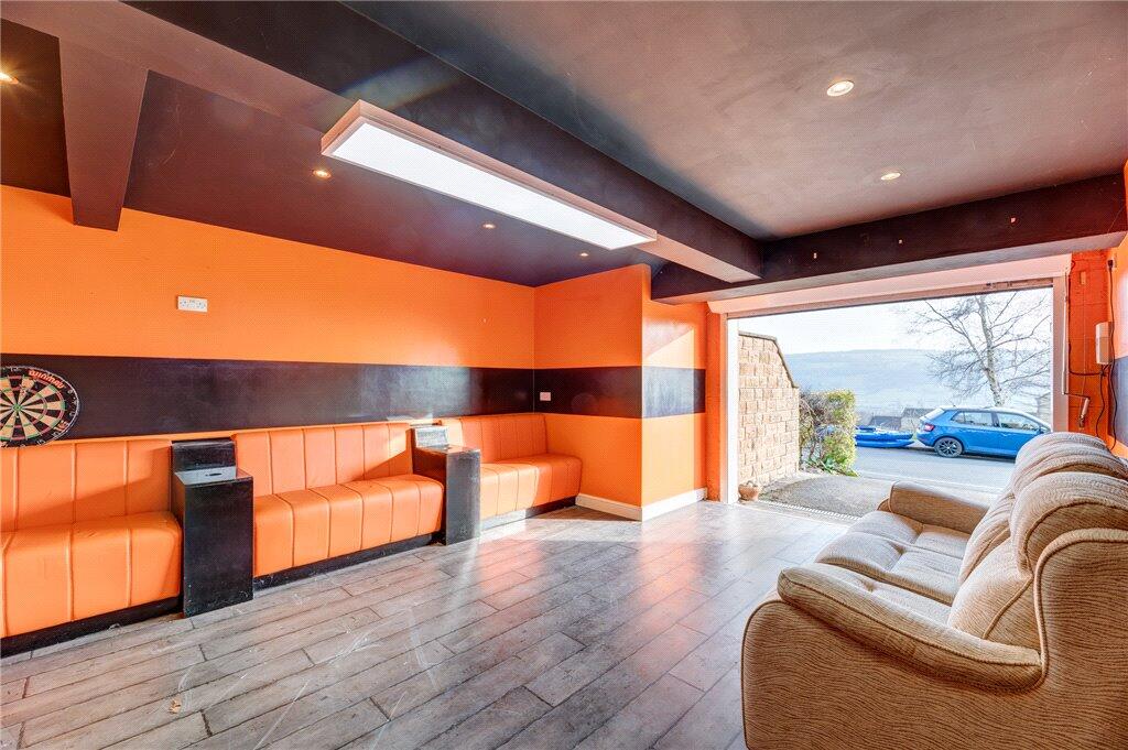 Garage/Gym