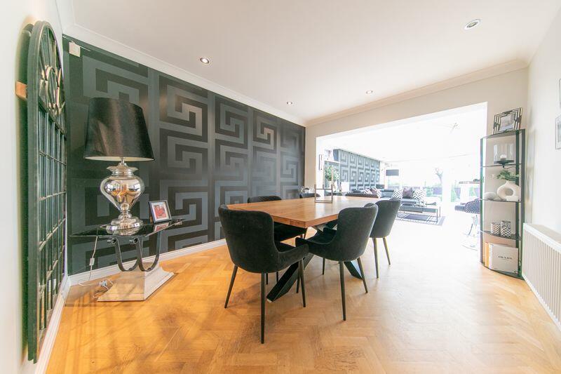 Dining room and sun lounge