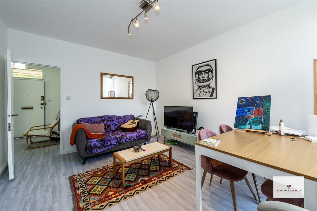 Caernarvon House 23-004 HR - HPA.jpg