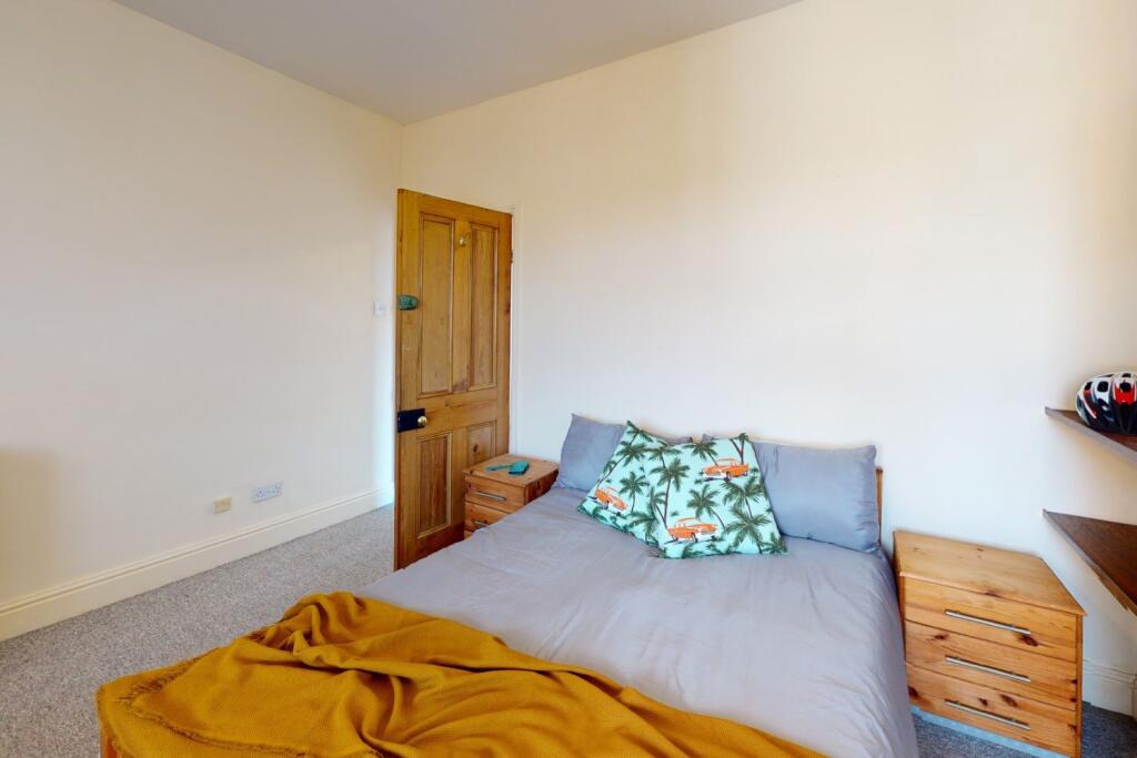 Clarendon-Park-Road-