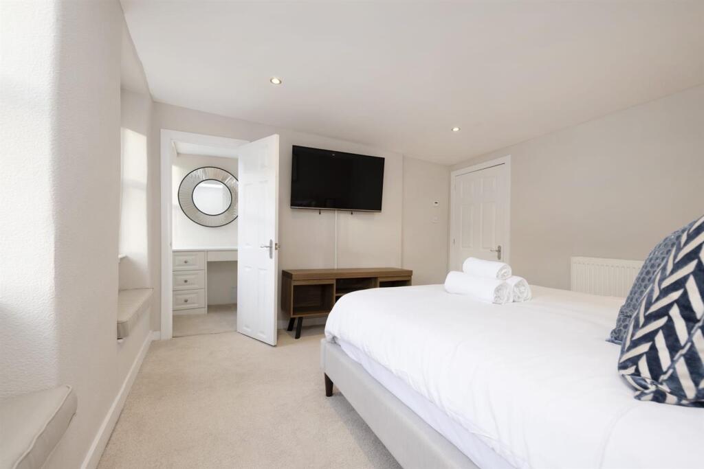 5205e3a0-306b-4a89-9574-82a805faaa4a 2.JPG